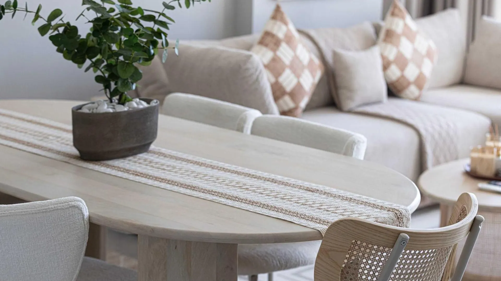 Apartment Cozy Boho Retreat One Bedroom Sanctuary Dubai
